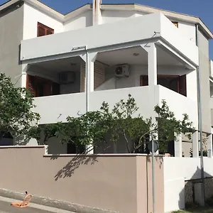 https://apartments-rubis.hotelinzadar.com