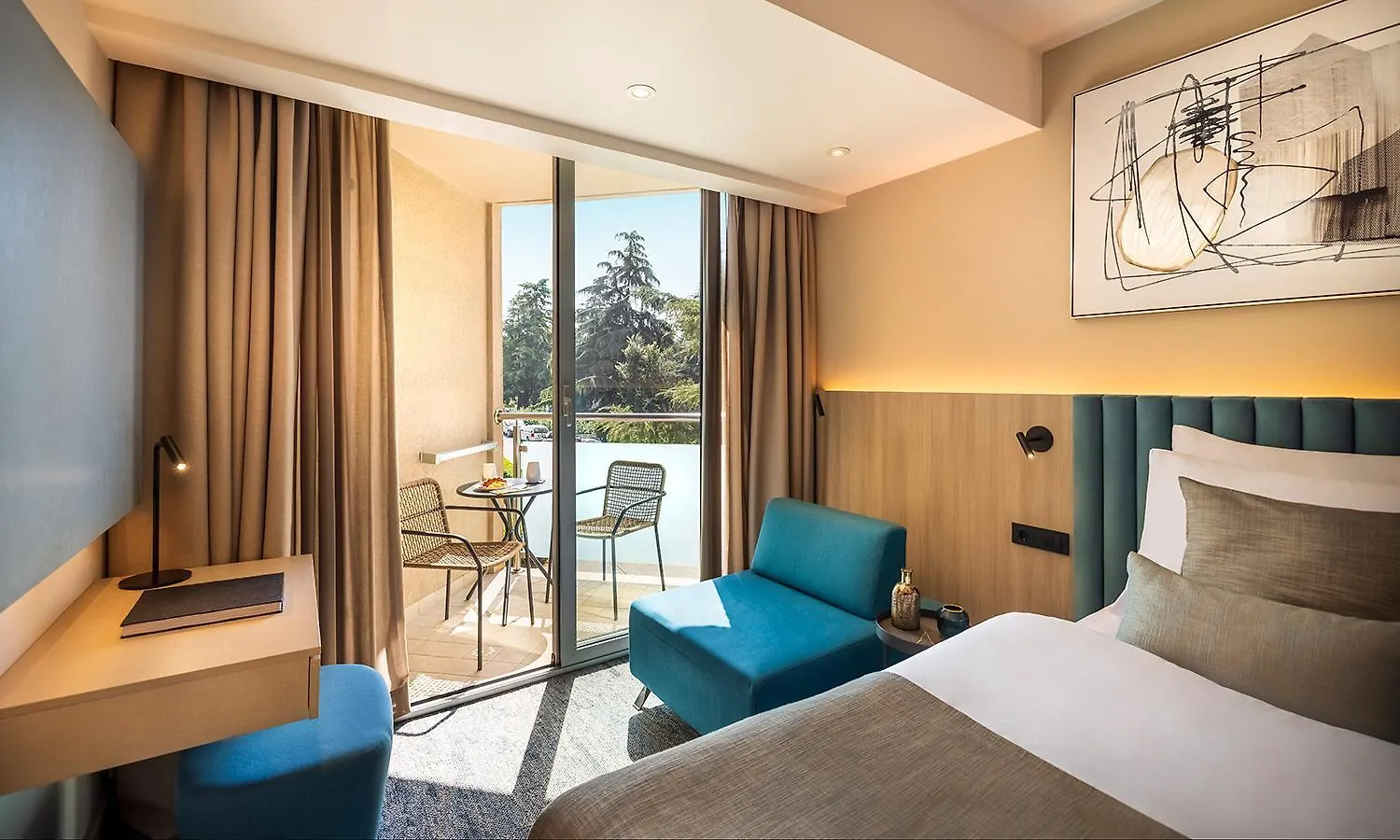 Aminess Vival Maestral Hotel Novigrad  4*, Novigrad (Istria)