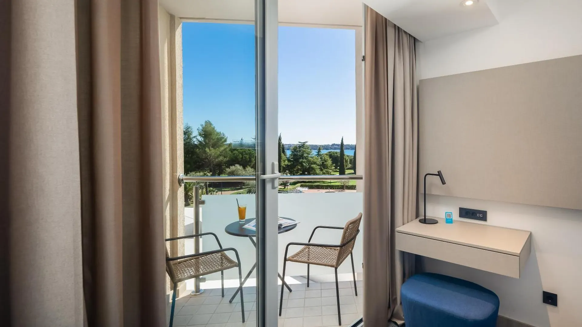Aminess Vival Maestral Hotel Novigrad Istria 4*,